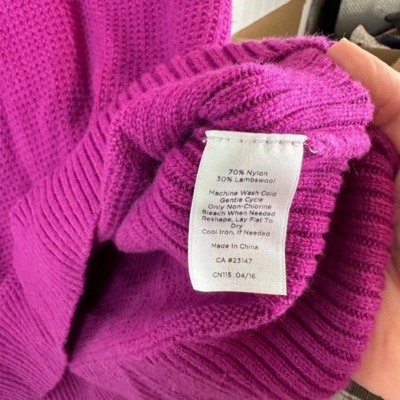 Talbots Purple sweater size Medium Long sleeve Wool Blend - Picture 3 of 4
